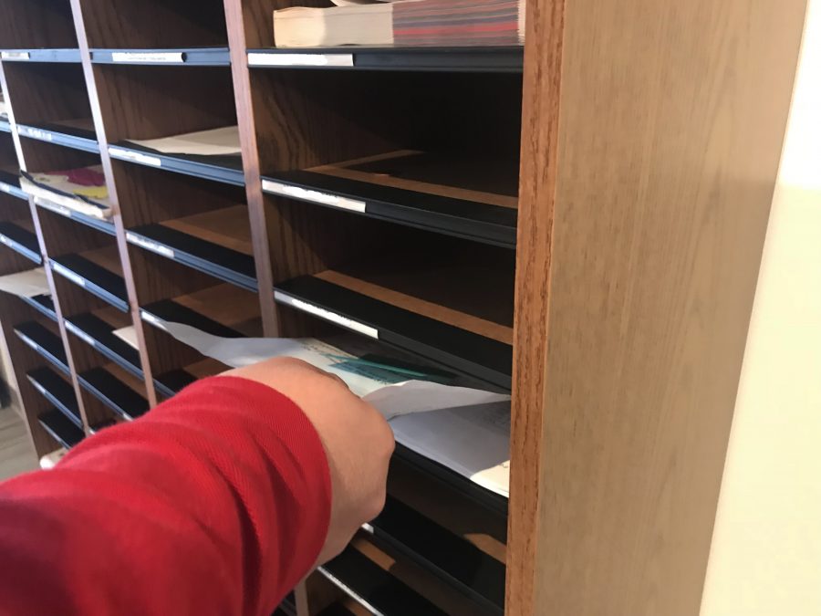 Senate Pushes for Mailboxes to Return
