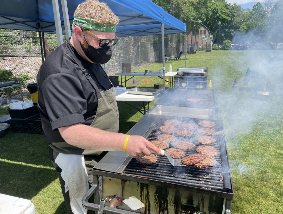 Kitchen Organizes First Annual End Of Year Barbecue The Gator   Screen Shot 2021 05 27 At 1.25.04 PM 900x682 