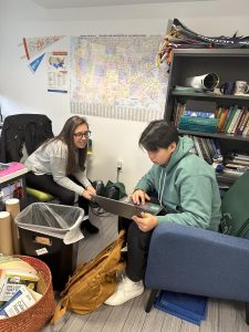 College Counselor Julia Esquivel helps student Lincoln Jiang with his Common Application. 