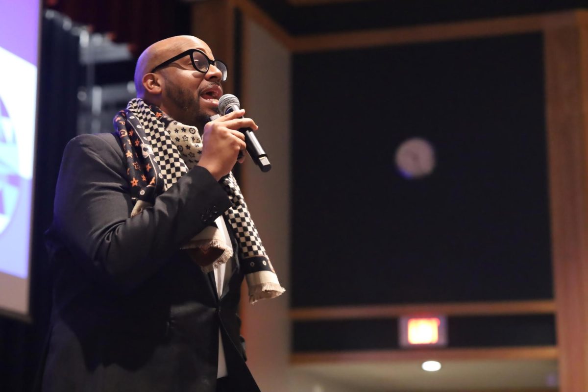 Jason Craige Harris, delivering his keynote speech.