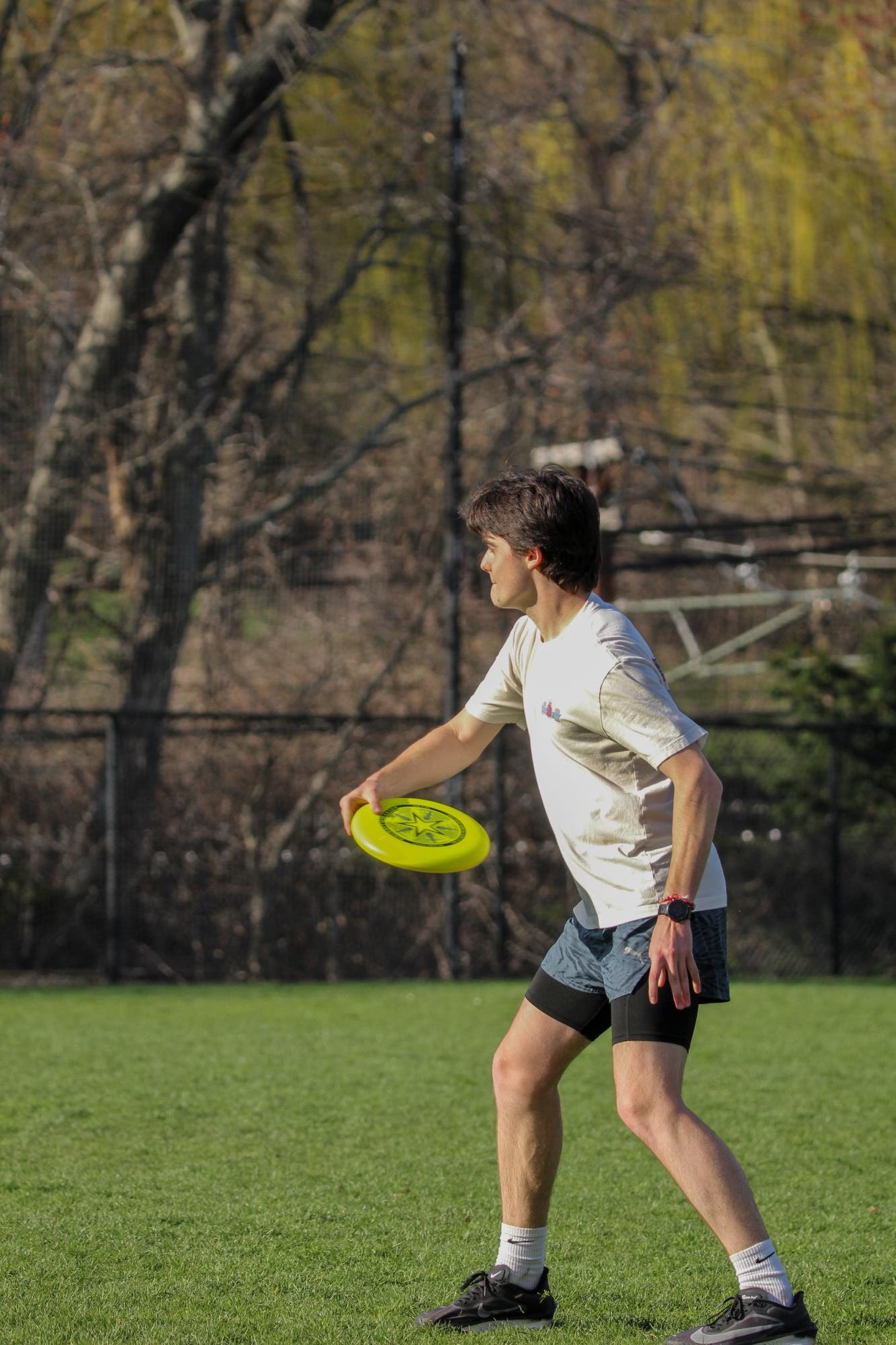 The team boasts a record-high 16 players—five from the Middle School and 11 from the Upper School. 