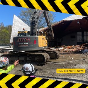 BREAKING: Students Witness Demolition of Thompson Gym