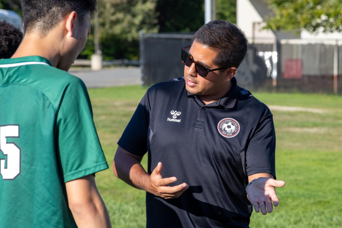 Coach Zavala giving advice to Rimon Zhao 27'