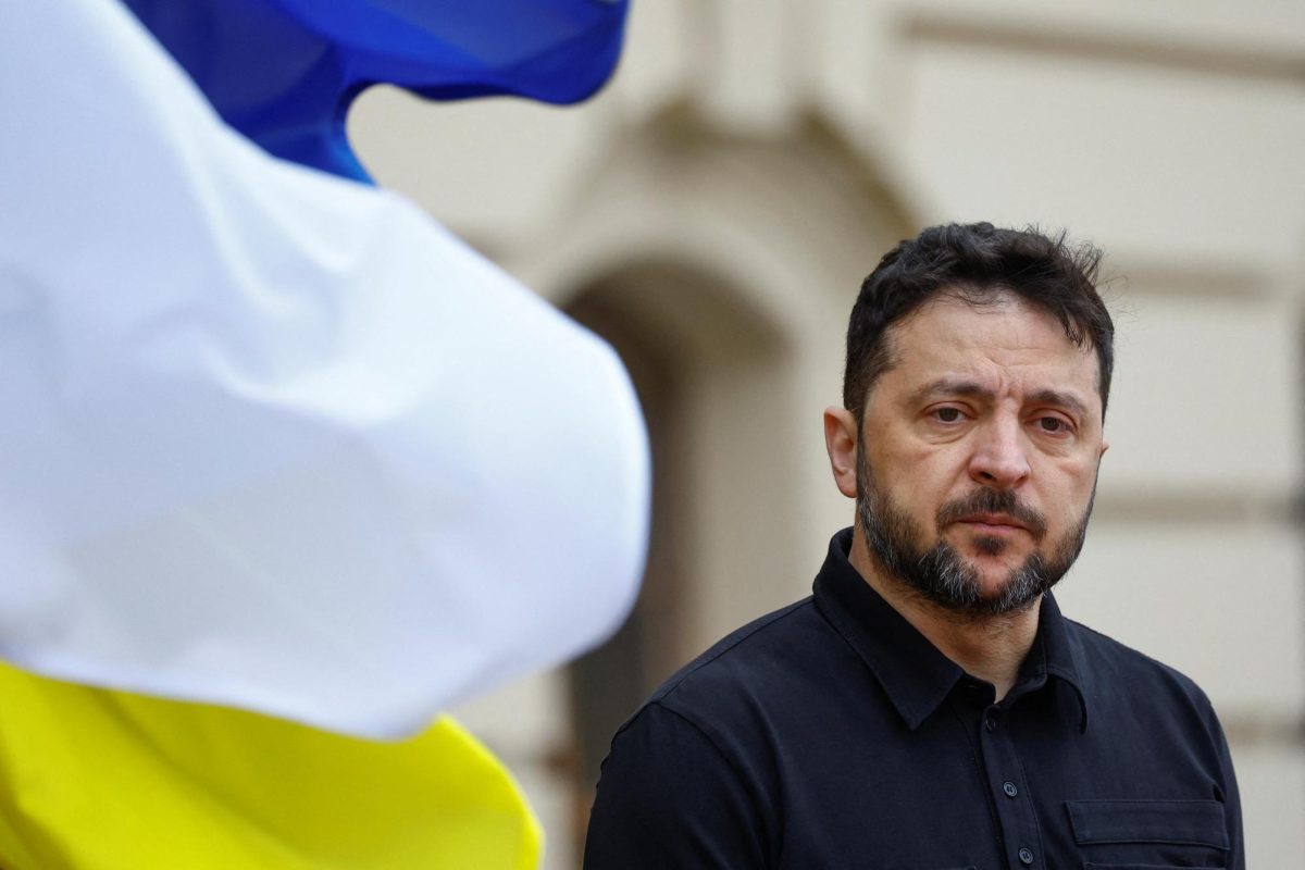 Ukraine's President Volodymyr Zelenskiy waits to welcome Cyprus' President Nikos Christodoulides, amid Russia's attack on Ukraine, in Kyiv, Ukraine December 4, 2025. REUTERS/Valentyn Ogirenko