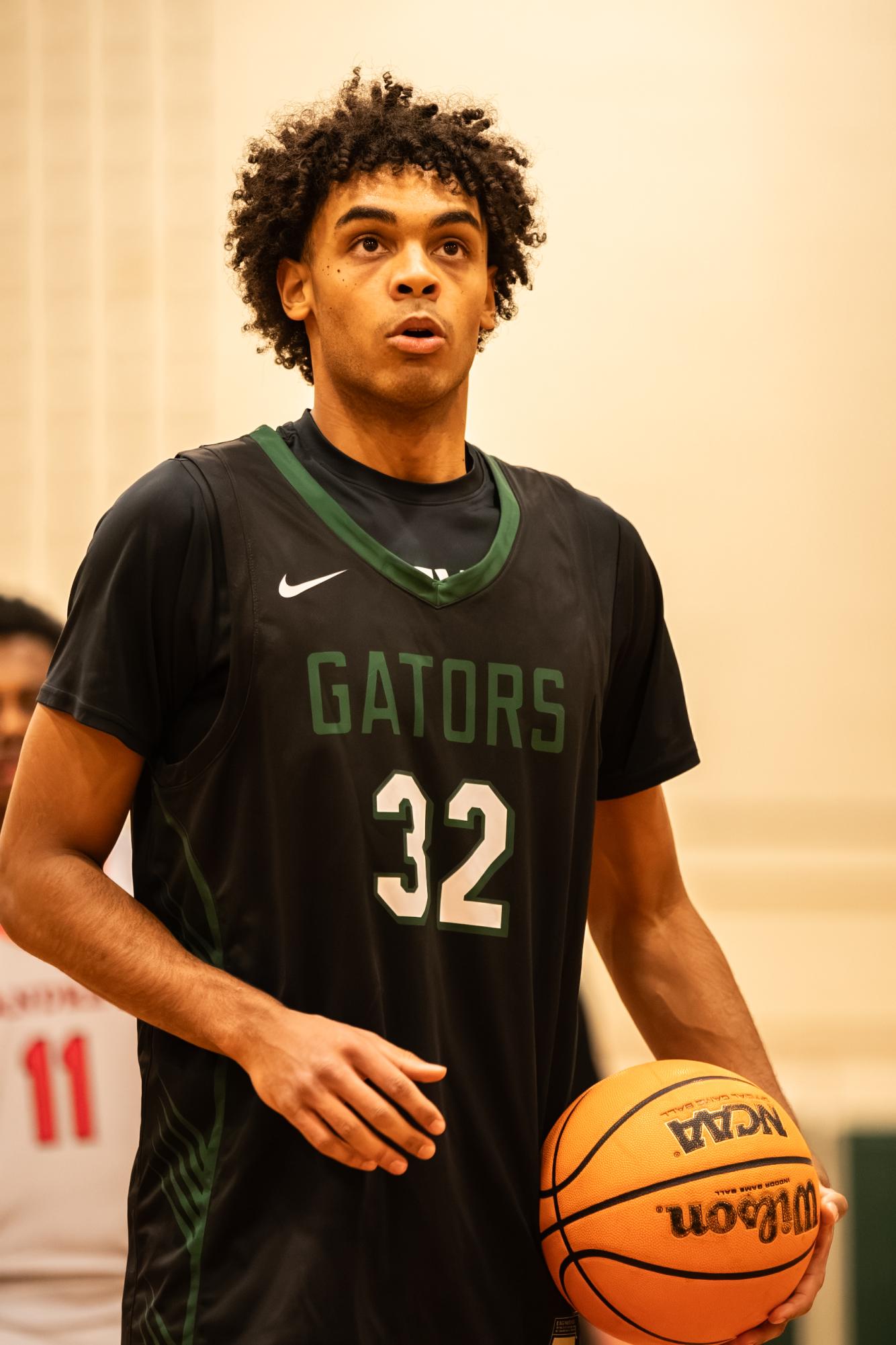 Photos: V. Boys Fall to St. Andrew's (66-53)