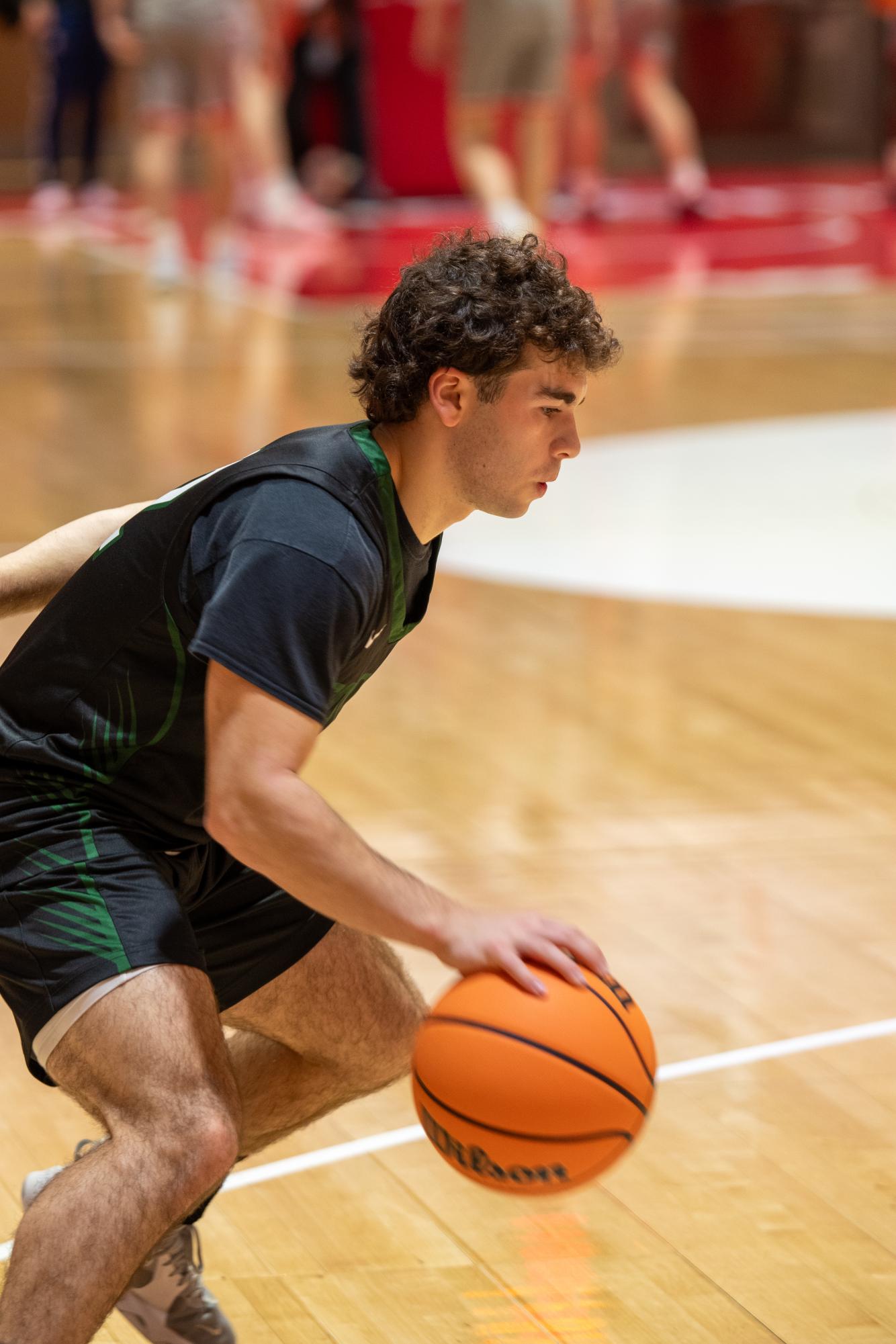 Photos: V. Boys Fall to St. Andrew's (66-53)