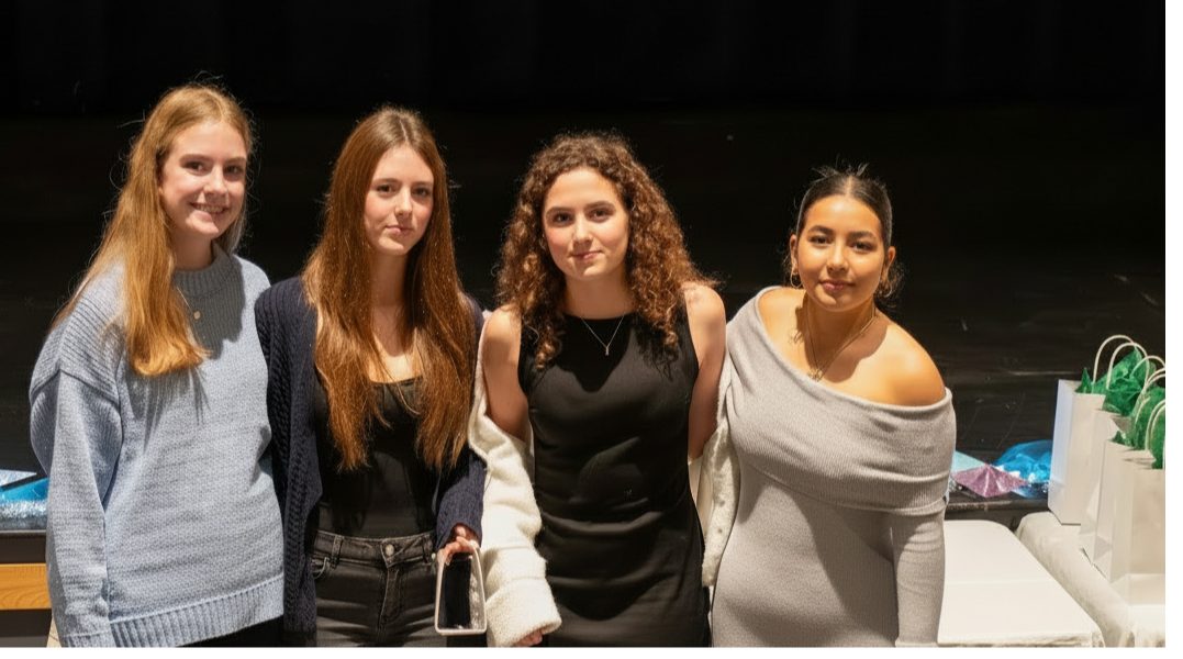 The event featured a series of tribute videos in which seniors expressed their gratitude and shared advice, marking a heartfelt transition of leadership as the juniors prepare to step into their final year here. 