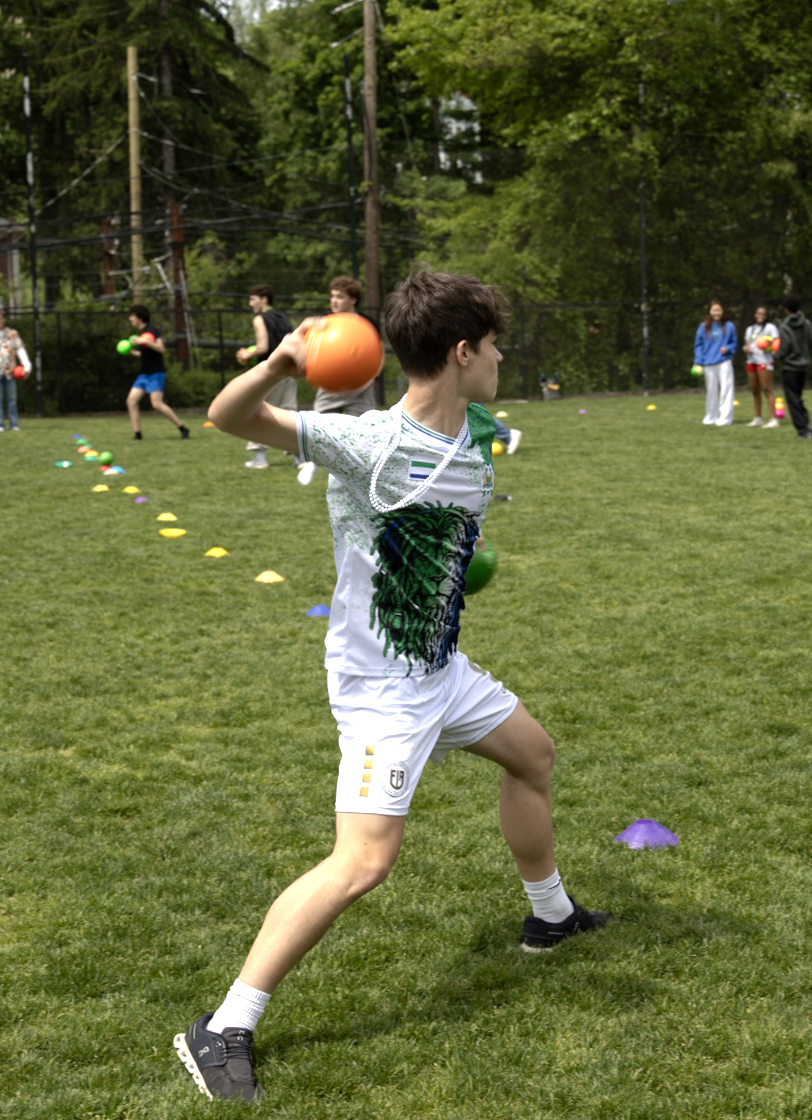 Green wins revived Green and White Games in dodgeball finale.